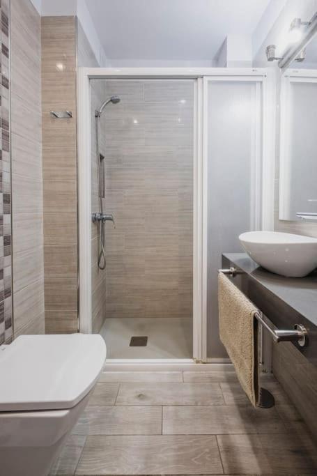 Apartment With Balcony And Swimming Pool ปูแอร์โตเดลาครูซ ภายนอก รูปภาพ